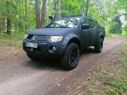 Мицубиси Л 200 2006 в Сумах на Automoto.ua Мицубиси Л 200, объемом двигателя 2.5 л и пробегом 260 тыс. км за 3300 $, фото 1 на Automoto.ua