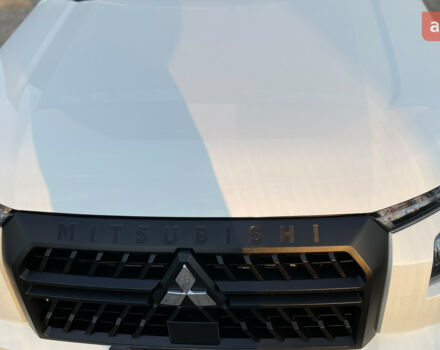 купить новое авто Мицубиси Л 200 2024 года от официального дилера Mitsubishi Motors Чернівці Мицубиси фото