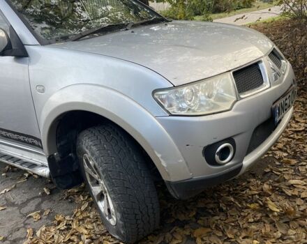 Сірий Міцубісі Л 200, об'ємом двигуна 2.5 л та пробігом 134 тис. км за 7100 $, фото 1 на Automoto.ua
