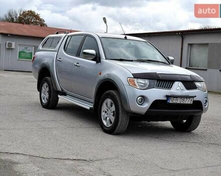 Мицубиси Л 200 1992 в Харькове на Automoto.ua Серый Мицубиси Л 200, объемом двигателя 2.5 л и пробегом 302 тыс. км за 2900 $, фото 6 на Automoto.ua