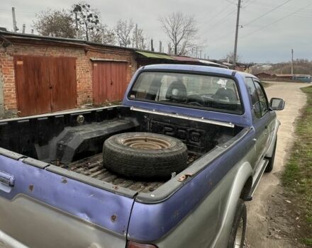 Сірий Міцубісі Л 200, об'ємом двигуна 2.5 л та пробігом 199 тис. км за 2500 $, фото 7 на Automoto.ua