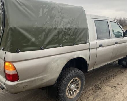 Сірий Міцубісі Л 200, об'ємом двигуна 2.5 л та пробігом 300 тис. км за 5500 $, фото 5 на Automoto.ua