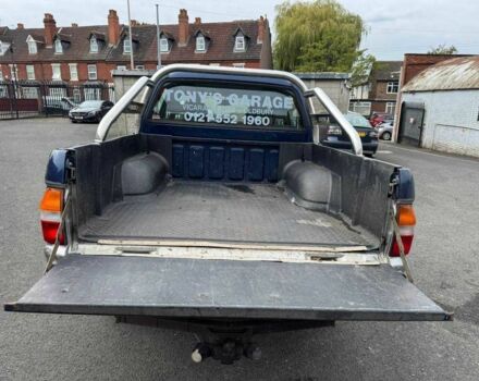 Серый Мицубиси Л 200, объемом двигателя 2.5 л и пробегом 180 тыс. км за 6200 $, фото 2 на Automoto.ua