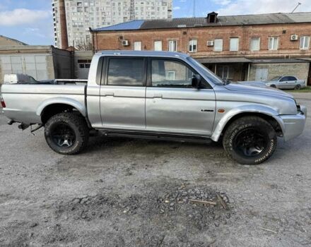 Сірий Міцубісі Л 200, об'ємом двигуна 2.5 л та пробігом 220 тис. км за 4300 $, фото 4 на Automoto.ua