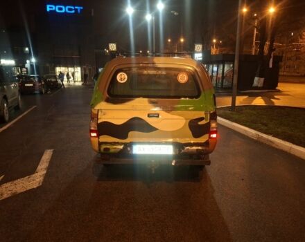 Сірий Міцубісі Л 200, об'ємом двигуна 1.4 л та пробігом 18 тис. км за 7500 $, фото 3 на Automoto.ua