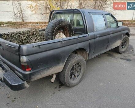 Сірий Міцубісі Л 200, об'ємом двигуна 2.5 л та пробігом 663 тис. км за 5500 $, фото 3 на Automoto.ua