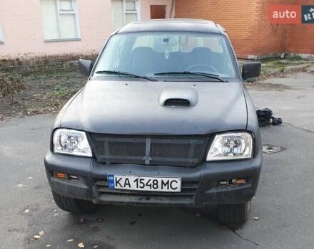 Сірий Міцубісі Л 200, об'ємом двигуна 2.5 л та пробігом 663 тис. км за 5500 $, фото 1 на Automoto.ua