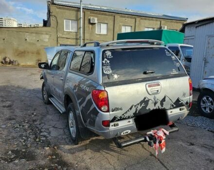 Сірий Міцубісі Л 200, об'ємом двигуна 0 л та пробігом 200 тис. км за 5000 $, фото 1 на Automoto.ua