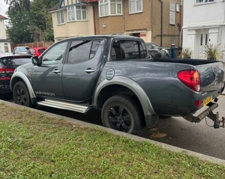 Серый Мицубиси Л 200, объемом двигателя 2.5 л и пробегом 160 тыс. км за 6376 $, фото 3 на Automoto.ua