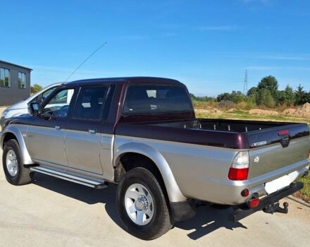 Серый Мицубиси Л 200, объемом двигателя 2.5 л и пробегом 247 тыс. км за 2600 $, фото 3 на Automoto.ua