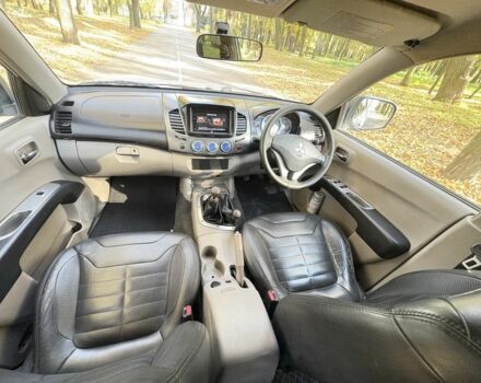 Сірий Міцубісі Л 200, об'ємом двигуна 2.5 л та пробігом 153 тис. км за 7358 $, фото 6 на Automoto.ua
