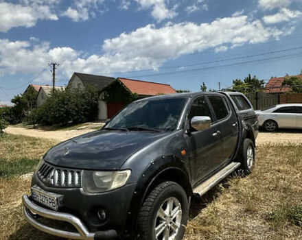 Сірий Міцубісі Л 200, об'ємом двигуна 2.48 л та пробігом 231 тис. км за 9600 $, фото 1 на Automoto.ua