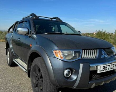 Сірий Міцубісі Л 200, об'ємом двигуна 2.5 л та пробігом 282 тис. км за 6300 $, фото 1 на Automoto.ua