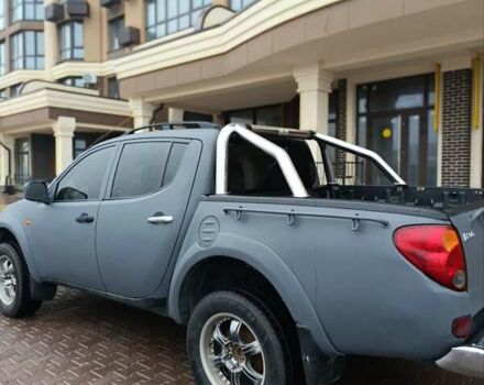 Сірий Міцубісі Л 200, об'ємом двигуна 2.48 л та пробігом 295 тис. км за 10999 $, фото 12 на Automoto.ua