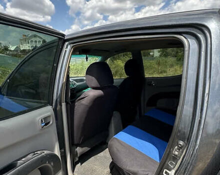 Сірий Міцубісі Л 200, об'ємом двигуна 2.48 л та пробігом 231 тис. км за 9600 $, фото 17 на Automoto.ua