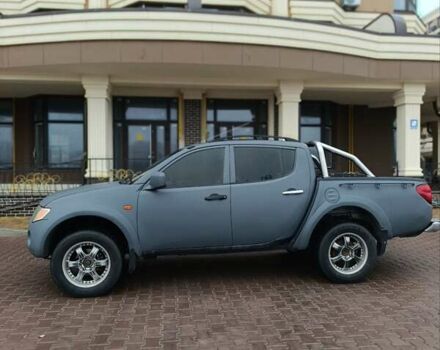 Сірий Міцубісі Л 200, об'ємом двигуна 2.48 л та пробігом 295 тис. км за 10999 $, фото 19 на Automoto.ua