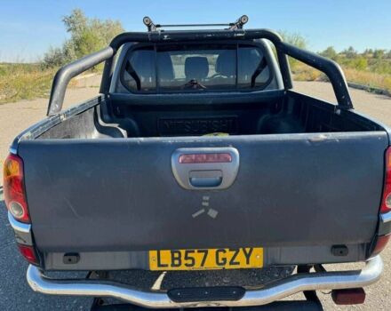 Сірий Міцубісі Л 200, об'ємом двигуна 2.5 л та пробігом 282 тис. км за 6300 $, фото 10 на Automoto.ua