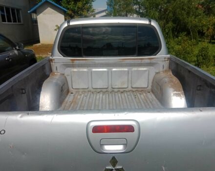 Сірий Міцубісі Л 200, об'ємом двигуна 2.5 л та пробігом 200 тис. км за 6203 $, фото 3 на Automoto.ua