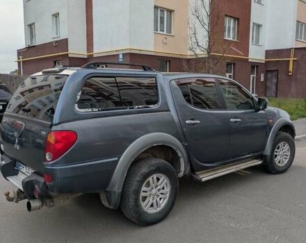 Серый Мицубиси Л 200, объемом двигателя 2.48 л и пробегом 309 тыс. км за 10999 $, фото 5 на Automoto.ua