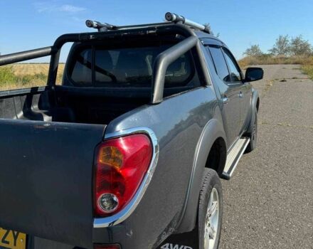 Сірий Міцубісі Л 200, об'ємом двигуна 2.5 л та пробігом 282 тис. км за 6300 $, фото 3 на Automoto.ua