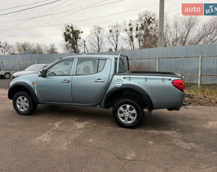 Сірий Міцубісі Л 200, об'ємом двигуна 2.5 л та пробігом 235 тис. км за 10700 $, фото 6 на Automoto.ua