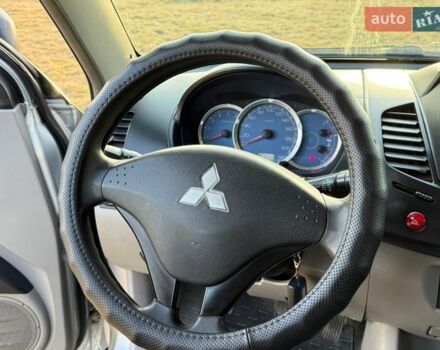 Серый Мицубиси Л 200, объемом двигателя 2.48 л и пробегом 219 тыс. км за 13200 $, фото 33 на Automoto.ua