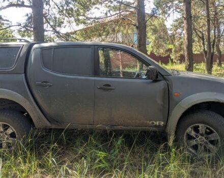 Мицубиси Л 200 2007 в Корюковке на Automoto.ua Серый Мицубиси Л 200, объемом двигателя 2.5 л и пробегом 320 тыс. км за 3500 $, фото 1 на Automoto.ua