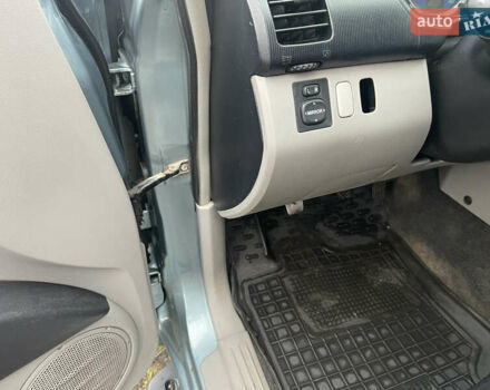 Серый Мицубиси Л 200, объемом двигателя 2.5 л и пробегом 292 тыс. км за 9500 $, фото 9 на Automoto.ua