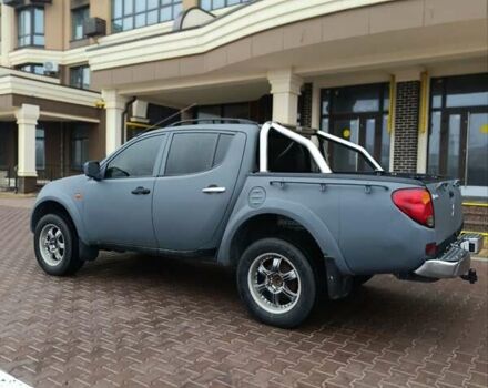 Сірий Міцубісі Л 200, об'ємом двигуна 2.48 л та пробігом 295 тис. км за 10999 $, фото 13 на Automoto.ua