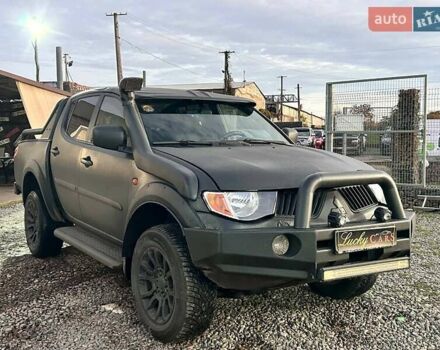 Сірий Міцубісі Л 200, об'ємом двигуна 2.48 л та пробігом 199 тис. км за 13500 $, фото 2 на Automoto.ua