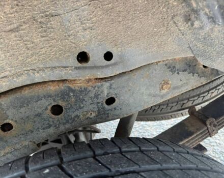 Серый Мицубиси Л 200, объемом двигателя 0 л и пробегом 140 тыс. км за 6500 $, фото 6 на Automoto.ua