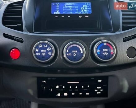 Сірий Міцубісі Л 200, об'ємом двигуна 2.48 л та пробігом 199 тис. км за 13500 $, фото 15 на Automoto.ua