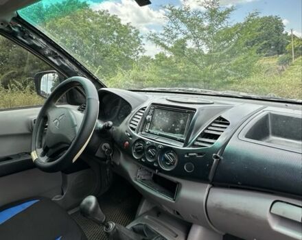 Сірий Міцубісі Л 200, об'ємом двигуна 2.5 л та пробігом 233 тис. км за 9600 $, фото 7 на Automoto.ua