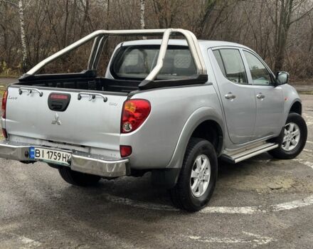 Сірий Міцубісі Л 200, об'ємом двигуна 2.5 л та пробігом 194 тис. км за 11500 $, фото 3 на Automoto.ua