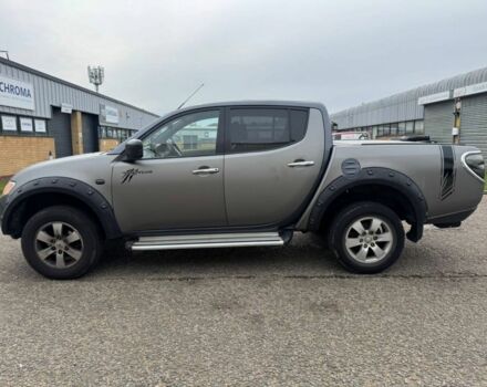 Серый Мицубиси Л 200, объемом двигателя 0 л и пробегом 140 тыс. км за 6500 $, фото 2 на Automoto.ua