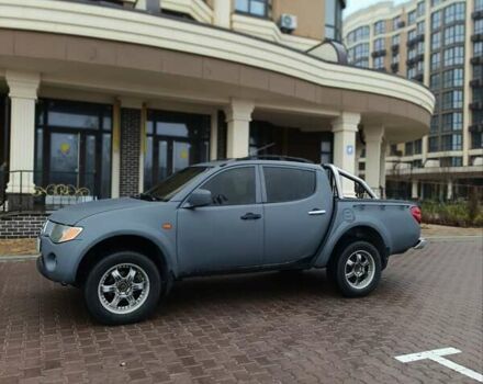 Сірий Міцубісі Л 200, об'ємом двигуна 2.48 л та пробігом 295 тис. км за 10999 $, фото 21 на Automoto.ua