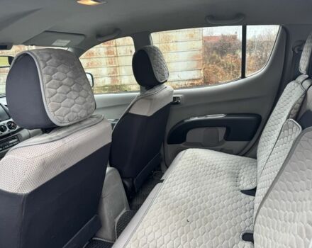 Сірий Міцубісі Л 200, об'ємом двигуна 2.5 л та пробігом 194 тис. км за 11500 $, фото 7 на Automoto.ua