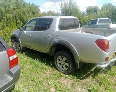 Сірий Міцубісі Л 200, об'ємом двигуна 2.5 л та пробігом 200 тис. км за 6203 $, фото 4 на Automoto.ua