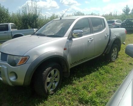 Сірий Міцубісі Л 200, об'ємом двигуна 2.5 л та пробігом 200 тис. км за 6203 $, фото 5 на Automoto.ua