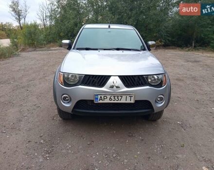 Сірий Міцубісі Л 200, об'ємом двигуна 2.48 л та пробігом 390 тис. км за 10900 $, фото 9 на Automoto.ua