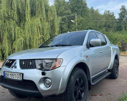 Мицубиси Л 200 2008 в Киеве на Automoto.ua Серый Мицубиси Л 200, объемом двигателя 2.4 л и пробегом 310 тыс. км за 11900 $, фото 5 на Automoto.ua