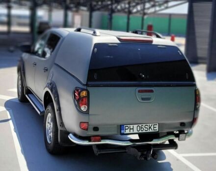 Серый Мицубиси Л 200, объемом двигателя 2 л и пробегом 244 тыс. км за 3600 $, фото 1 на Automoto.ua