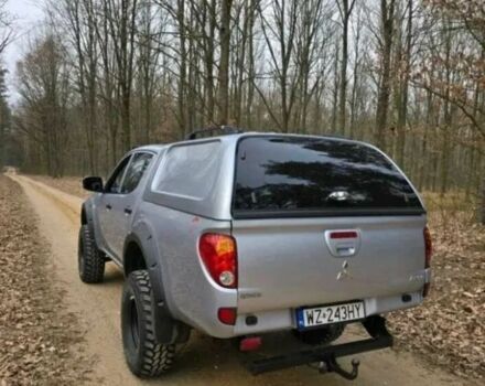 Сірий Міцубісі Л 200, об'ємом двигуна 2.5 л та пробігом 240 тис. км за 5918 $, фото 3 на Automoto.ua