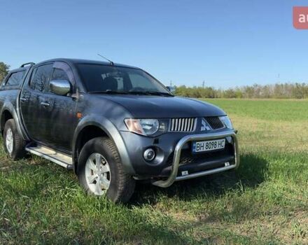 Серый Мицубиси Л 200, объемом двигателя 2.48 л и пробегом 234 тыс. км за 13000 $, фото 43 на Automoto.ua