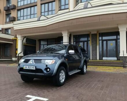 Сірий Міцубісі Л 200, об'ємом двигуна 2.5 л та пробігом 300 тис. км за 12300 $, фото 17 на Automoto.ua