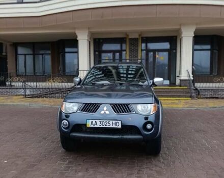 Сірий Міцубісі Л 200, об'ємом двигуна 2.5 л та пробігом 300 тис. км за 12300 $, фото 8 на Automoto.ua