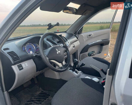 Міцубісі Л 200 2008 у Глобино на Automoto.ua Сірий Міцубісі Л 200, об'ємом двигуна 2.48 л та пробігом 113 тис. км за 15000 $, фото 17 на Automoto.ua