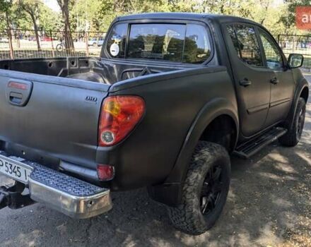 Серый Мицубиси Л 200, объемом двигателя 2.48 л и пробегом 291 тыс. км за 11999 $, фото 6 на Automoto.ua