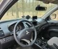 Сірий Міцубісі Л 200, об'ємом двигуна 2.5 л та пробігом 240 тис. км за 5918 $, фото 4 на Automoto.ua