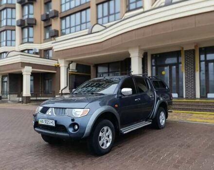 Сірий Міцубісі Л 200, об'ємом двигуна 2.5 л та пробігом 300 тис. км за 12300 $, фото 11 на Automoto.ua